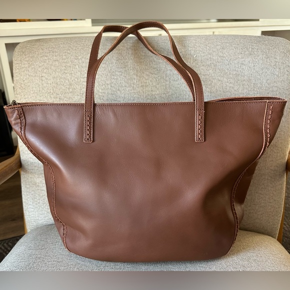 The Sak Faye Large Brown Leather Tote Bag with Double Straps and Zipper Top - Picture 3 of 15